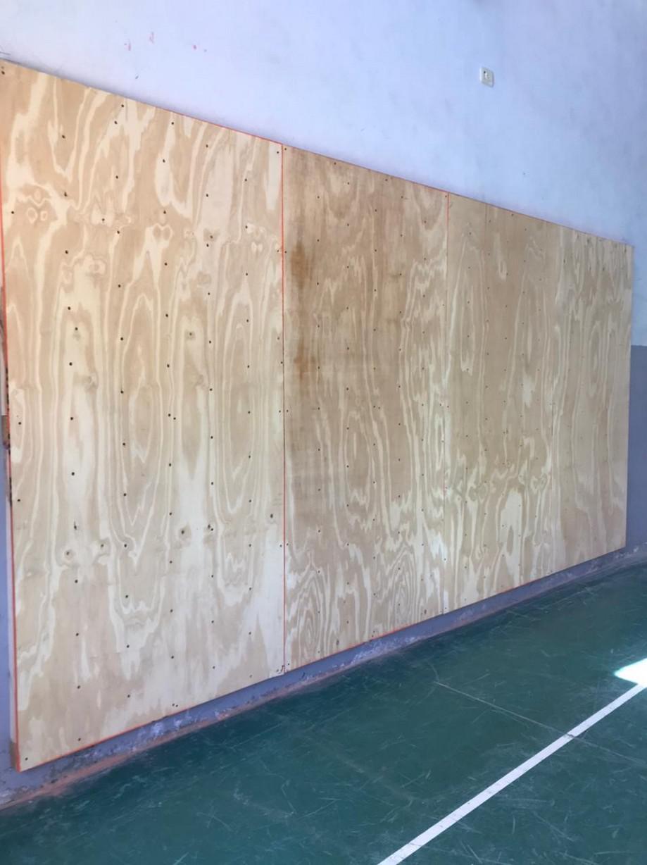 Muro de Escalada en la Escuela 298